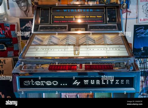 wurlitzer 2810 junction box|wurlitzer jukebox model 2104.